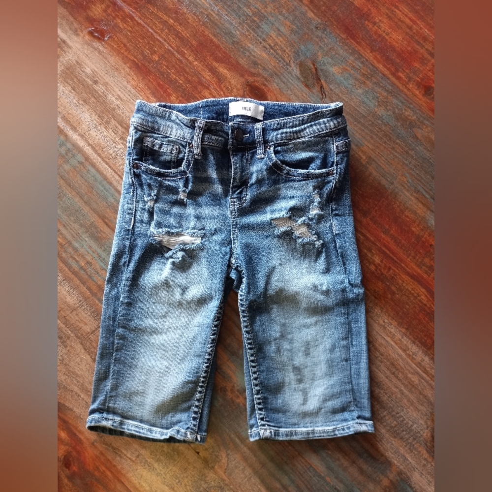 BKE Capri Victoria
